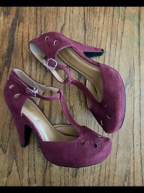 Women's Burgundy Suede T‑Strap Platform Heels